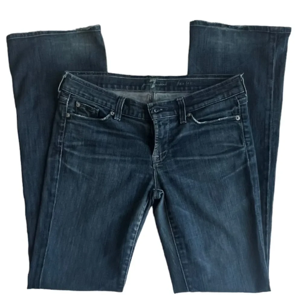 7 for All Mankind Bootcut Faded Denim Distressed Frayed Hem Jeans sz 28